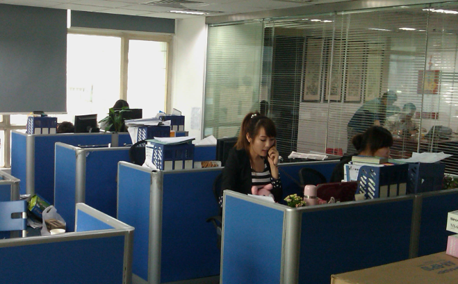 2025年广告设计行业技术升级趋势与材料应用前瞻